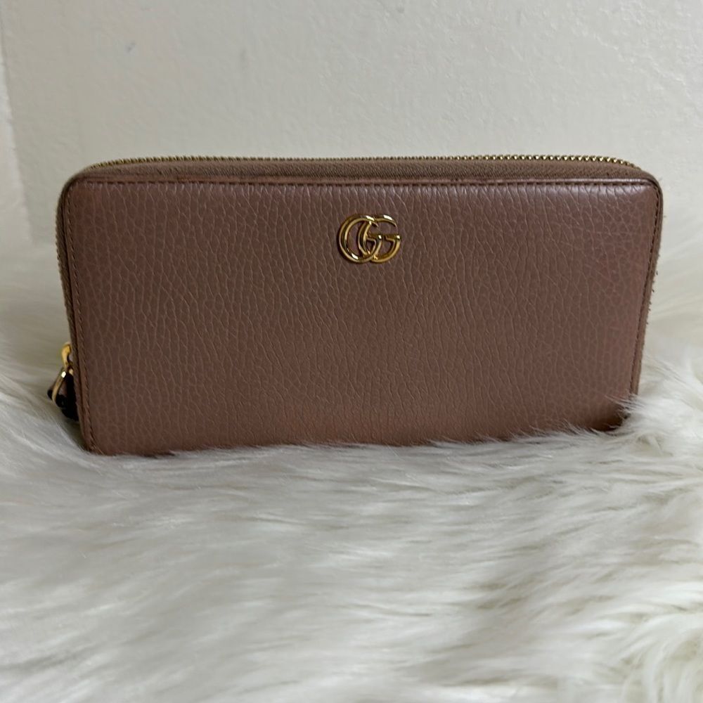 💯Authentic Gucci Marmont Zipped Around Long Wallet🍀